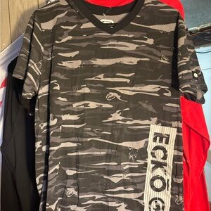 2- Men’s Shirts Sz Med